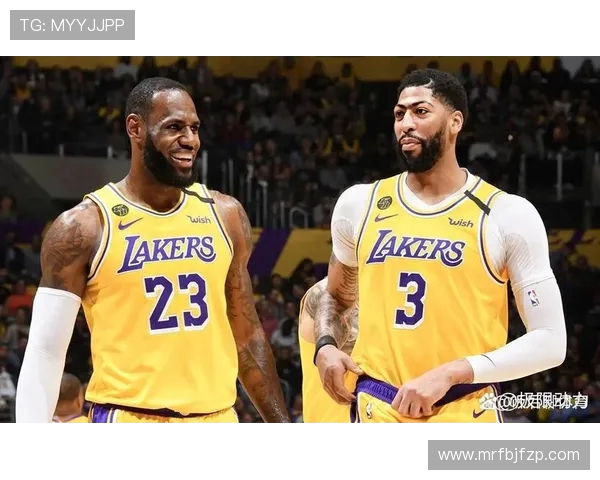 2021年NBA全明星赛东部首发阵容确定，詹姆斯字母哥领衔出战